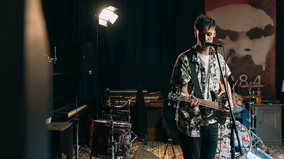 The 77 Best Bass Guitar Songs for LowEnd Connoisseurs